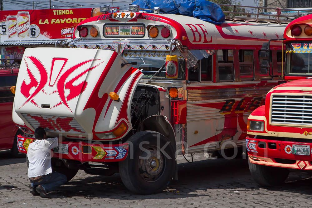 Latin America: Chicken bus frenzy